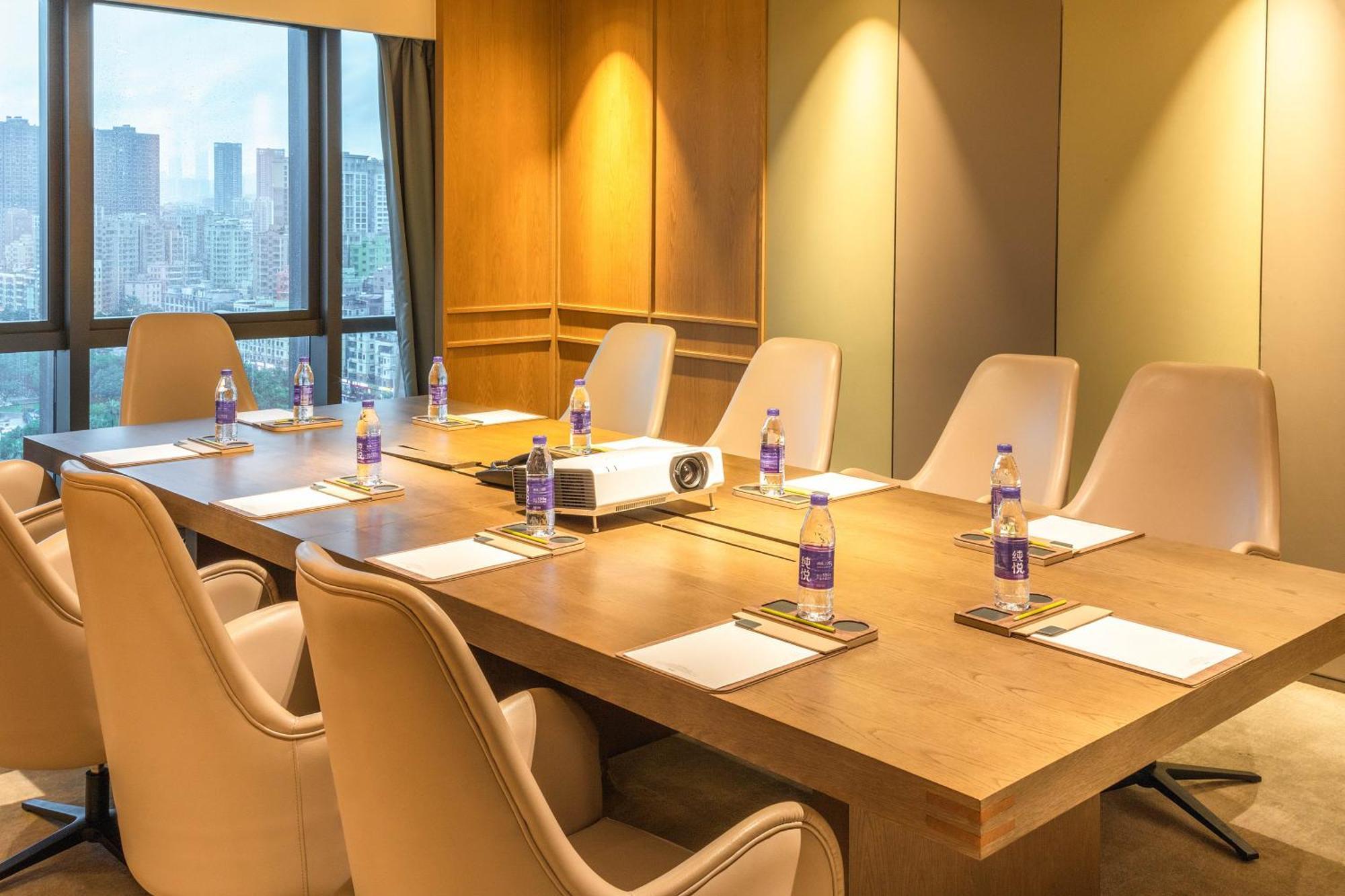 Doubletree By Hilton Shenzhen Longhua: Central Location Near Metro & Attractions Exterior photo