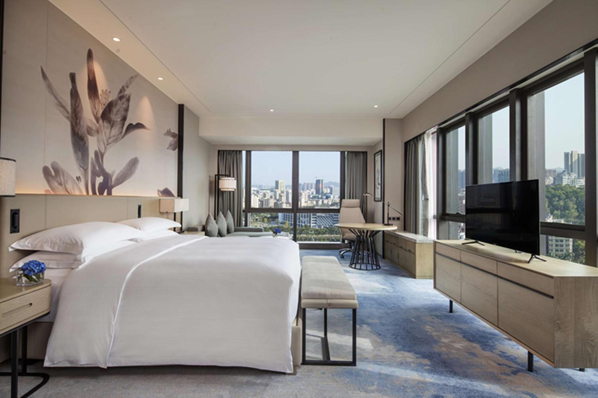 Doubletree By Hilton Shenzhen Longhua: Central Location Near Metro & Attractions Exterior photo