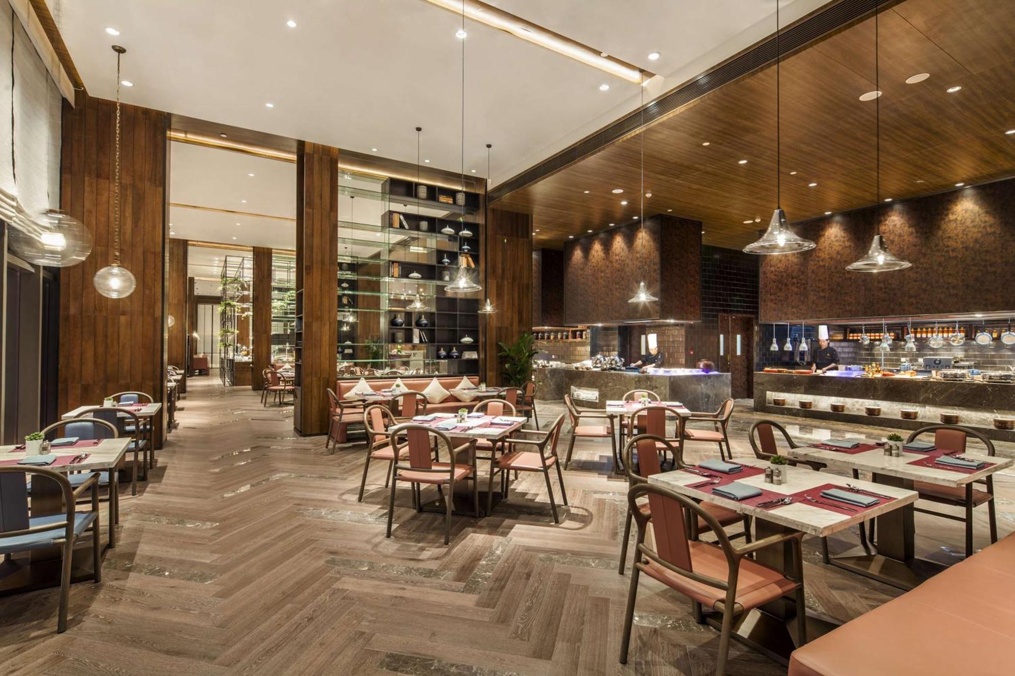 Doubletree By Hilton Shenzhen Longhua: Central Location Near Metro & Attractions Exterior photo