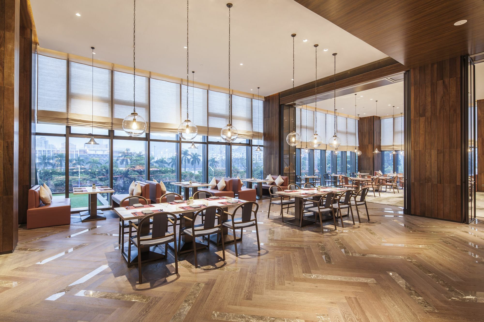Doubletree By Hilton Shenzhen Longhua: Central Location Near Metro & Attractions Exterior photo